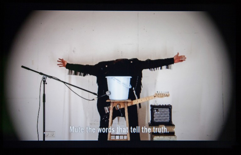 MS12-Slideshow-still-13