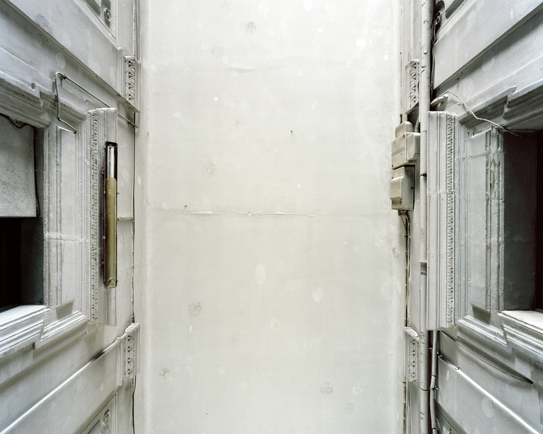 Marie-Bovo Grisaille-217 130-x-1615-cm