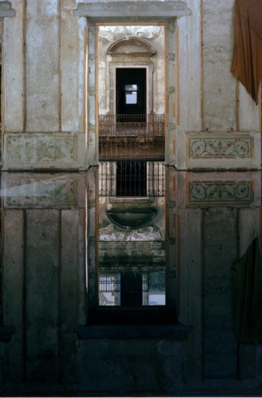 Palazzo Costantino 8 220 X 140 Cm